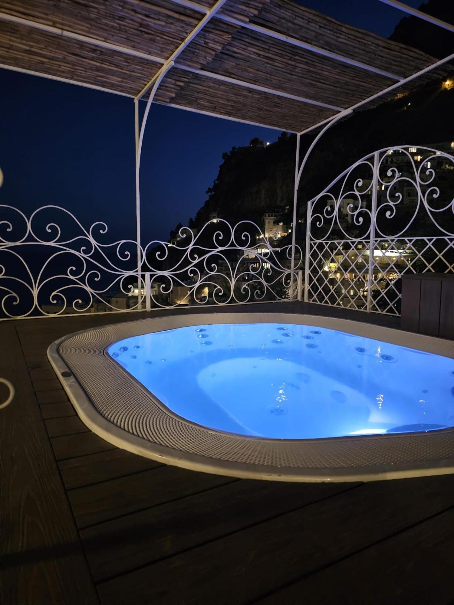 La Bizantina Luxury Villa Positano Bagian luar foto
